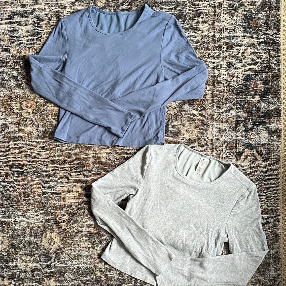 Yogalicious Blue and Gray Fitted Long Sleeve Crop Top with Built-in Bra